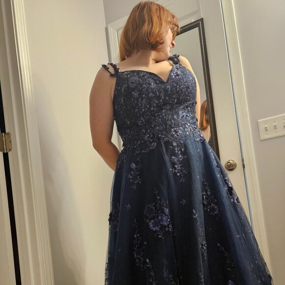 Prom Dress size 18 - Picture 1 of 3